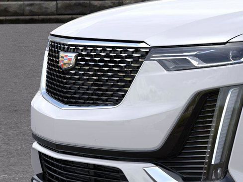 New 2025 Cadillac XT6 Luxury w/ LPO, Floor Liner Package AWD/4WD image 13