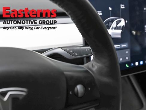 Used 2021 Tesla Model Y Long Range image 13