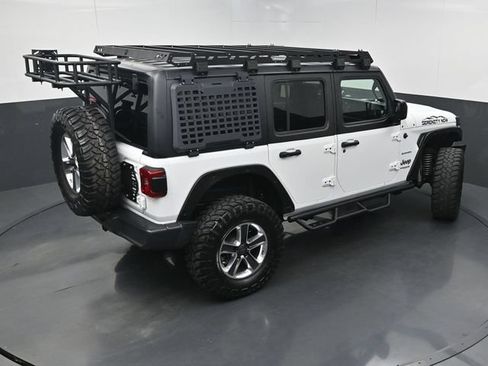 Used 2018 Jeep Wrangler Unlimited Sahara AWD/4WD image 38