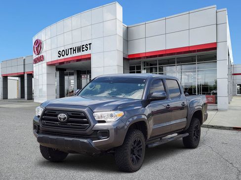 Used 2019 Toyota Tacoma SR w/ SR Convenience Package RWD image 2