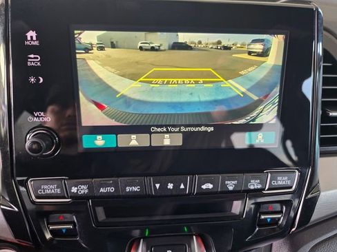 Used 2024 Honda Odyssey Sport image 18