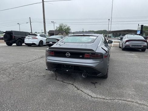 Used 2024 Nissan Z Performance w/ Floor Mat Package RWD image 19