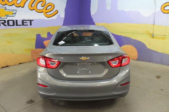 Used 2018 Chevrolet Cruze LT w/ LT True North Edition FWD image 7