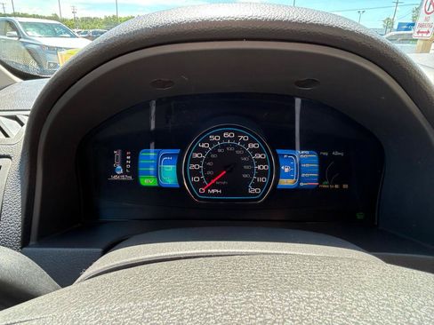 Used 2011 Mercury Milan Hybrid FWD image 21