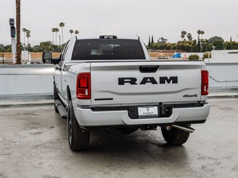 New 2026 RAM 3500 Big Horn AWD/4WD image 7