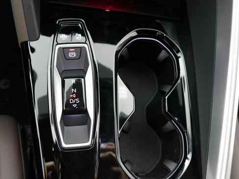 New 2025 Audi Q5 Premium Plus image 22