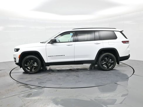 New 2025 Jeep Grand Cherokee L Laredo image 5