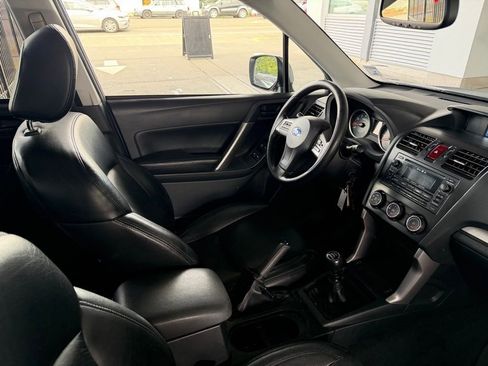 Used 2015 Subaru Forester 2.5i Premium AWD/4WD image 11