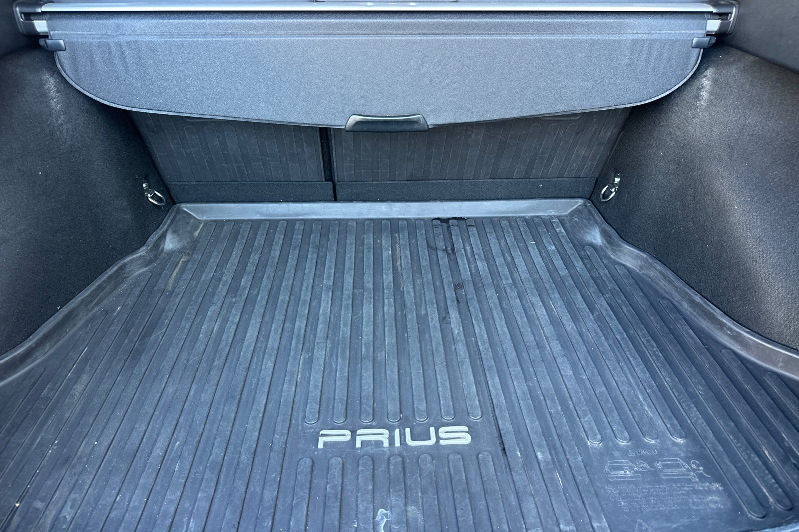 Used 2019 Toyota Prius XLE FWD image 17