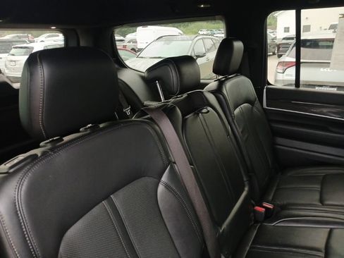 Used 2022 Jeep Wagoneer Series II AWD/4WD image 20