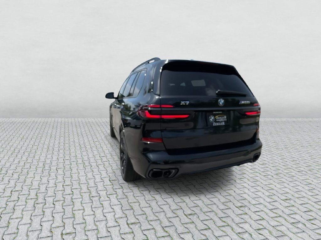 Used 2027 BMW X7 M60i AWD/4WD image 7