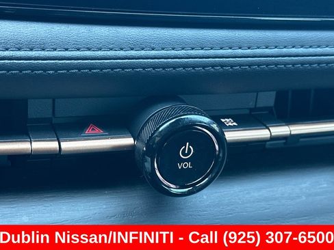Used 2023 Nissan Ariya FWD image 32