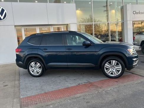 Used 2020 Volkswagen Atlas SE w/ Panoramic Sunroof Package image 3