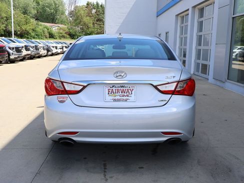 Used 2011 Hyundai Sonata Limited FWD image 9