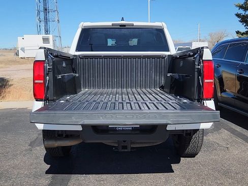 Certified 2024 Toyota Tacoma TRD Off-Road image 17