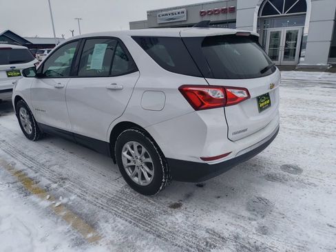 Used 2018 Chevrolet Equinox LS image 5