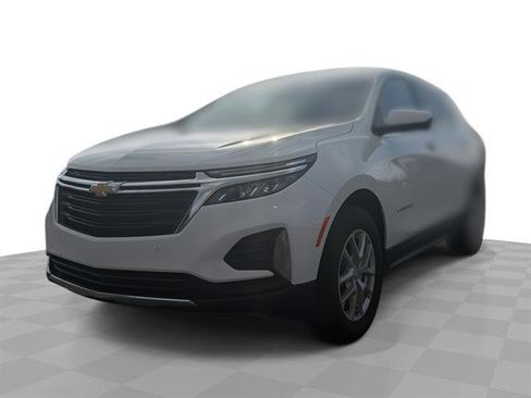 Used 2023 Chevrolet Equinox LT image 24
