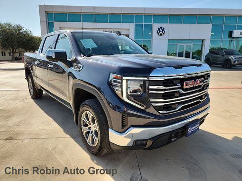 Used 2025 GMC Sierra 1500 SLT AWD/4WD image 1