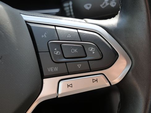 Certified 2024 Volkswagen Jetta SE image 32