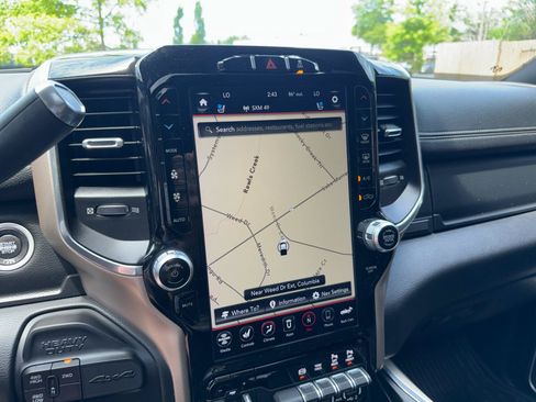 Used 2019 RAM 3500 Laramie AWD/4WD image 11