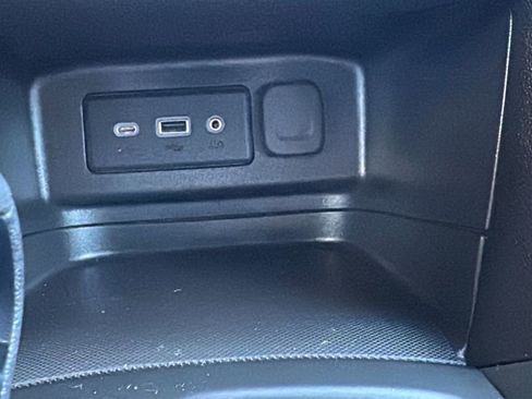 Used 2023 Chevrolet Equinox RS image 22