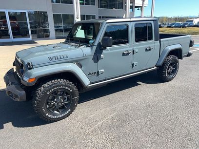 New 2026 Jeep Gladiator Sport