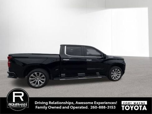 Used 2019 Chevrolet Silverado 1500 High Country w/ Safety Package II AWD/4WD image 5