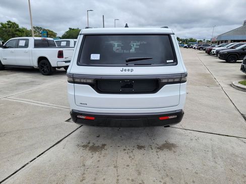 New 2026 Jeep Grand Wagoneer Limited AWD/4WD image 4