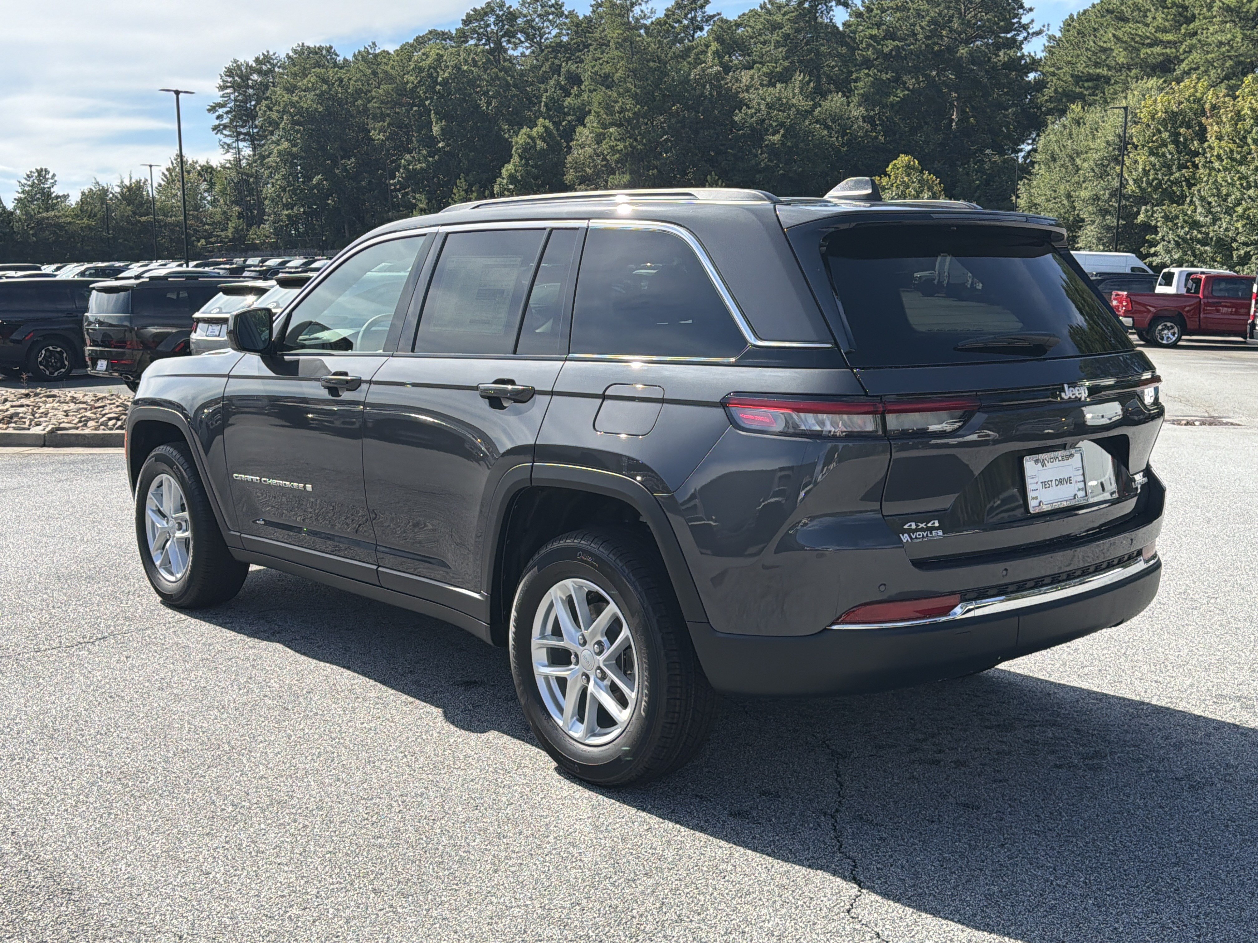 New 2026 Jeep Grand Cherokee Laredo X AWD/4WD image 6