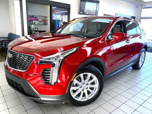 Used 2023 Cadillac XT4 Luxury w/ Cold Weather Package image 1