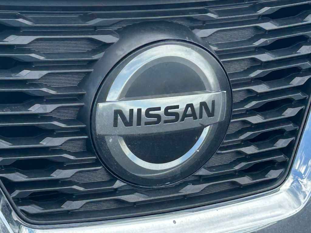 Used 2019 Nissan Rogue S AWD/4WD image 10
