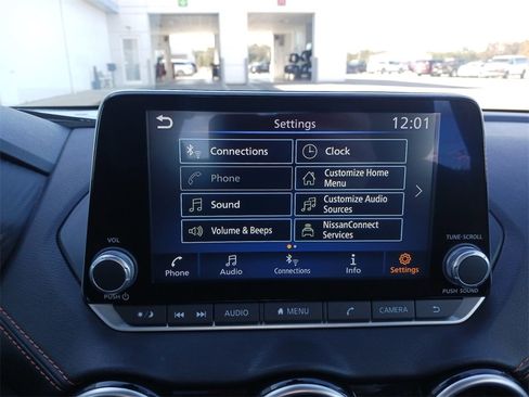 Used 2023 Nissan Sentra SR w/ SR Premium Package image 20