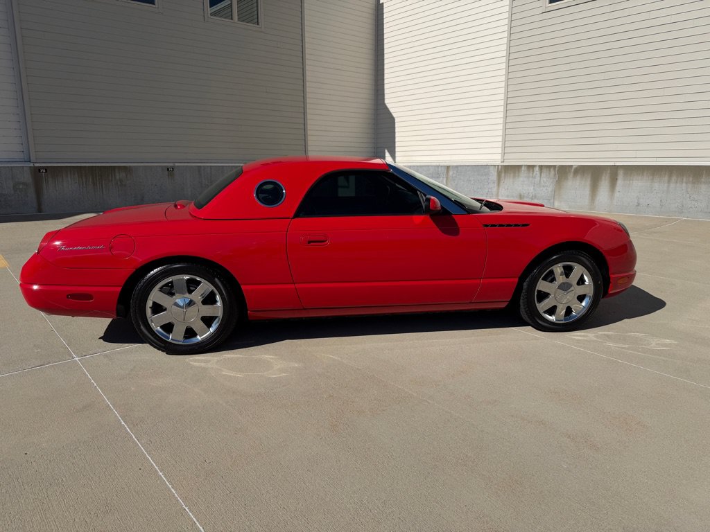 Used 2002 Ford Thunderbird RWD image 8