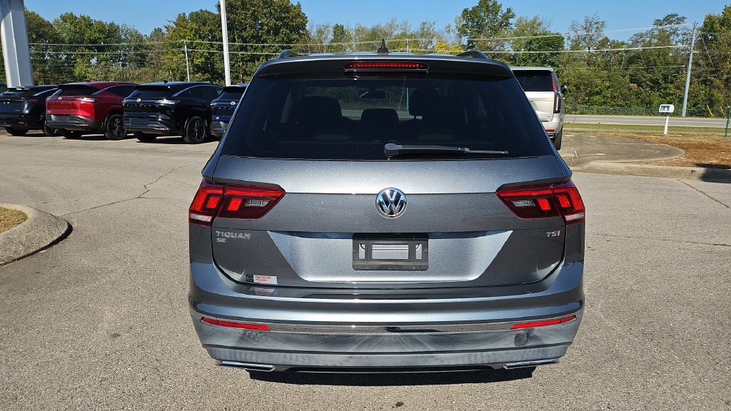 Used 2018 Volkswagen Tiguan SE FWD image 16