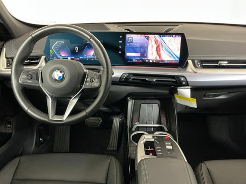 Used 2025 BMW X1 xDrive28i w/ Technology Package AWD/4WD image 9