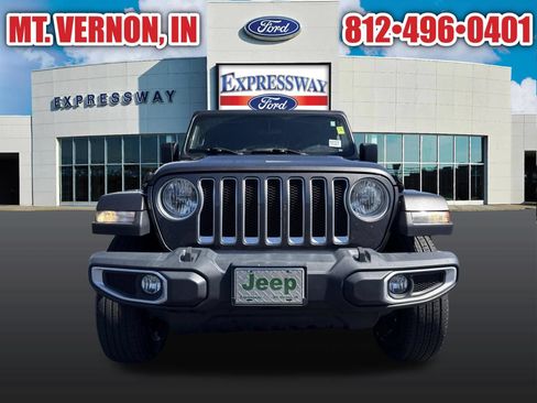 Used 2021 Jeep Wrangler Unlimited Sahara AWD/4WD image 2