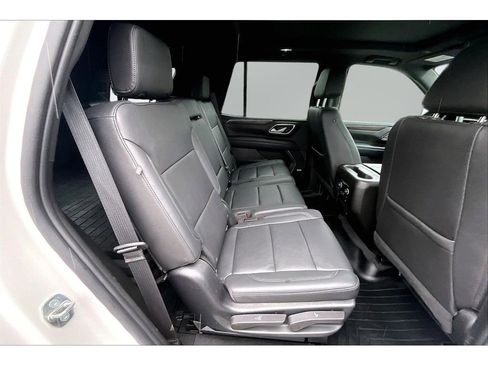 Used 2022 Chevrolet Tahoe Z71 w/ Luxury Package AWD/4WD image 23