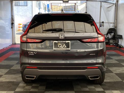 Used 2023 Honda CR-V Sport Touring image 5