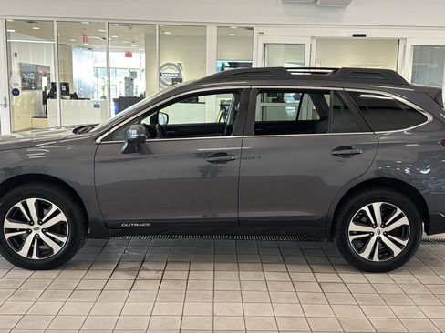 Used 2018 Subaru Outback 2.5i Limited AWD/4WD image 8