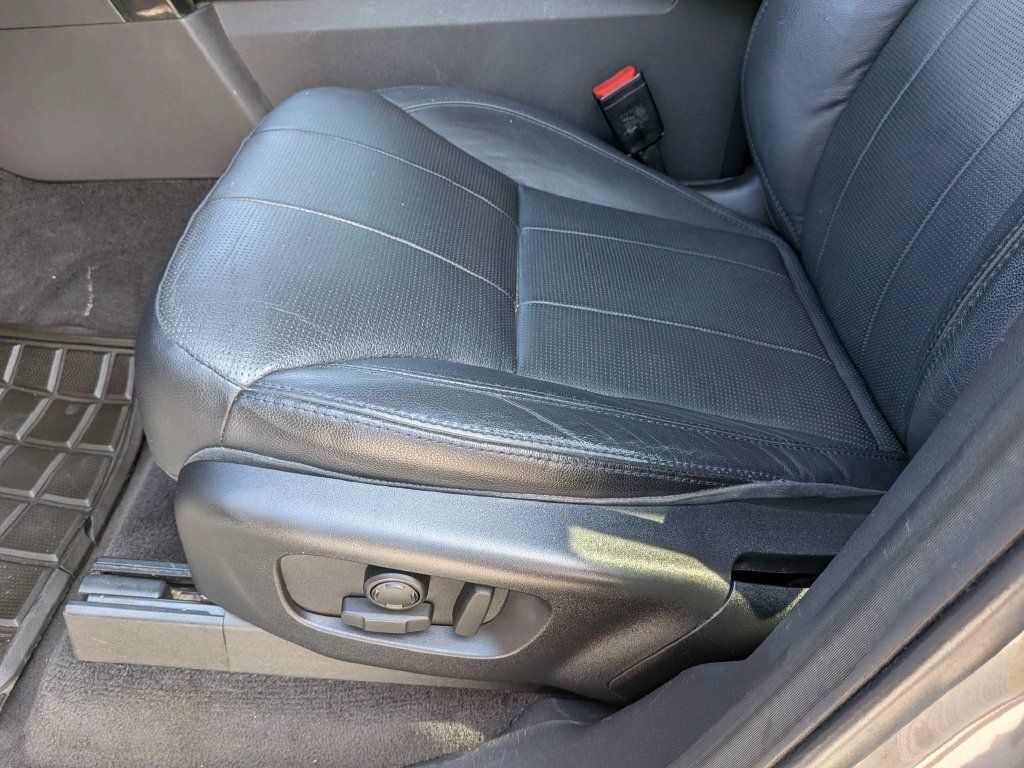 Used 2018 Land Rover Discovery SE AWD/4WD image 18