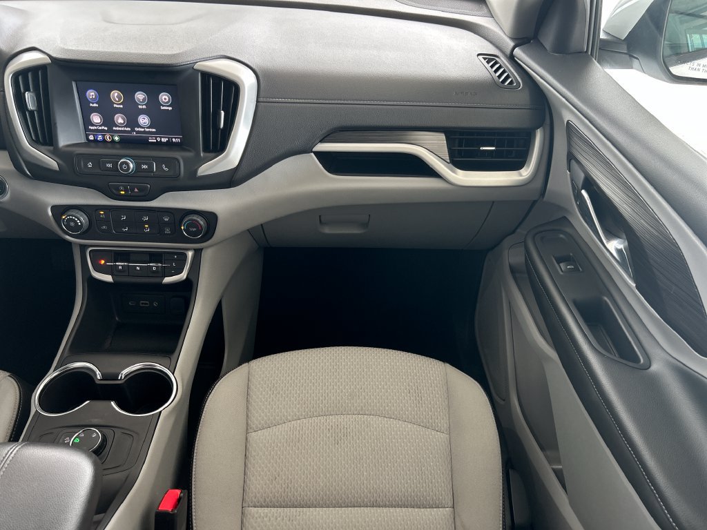 Used 2024 GMC Terrain SLE AWD/4WD image 32