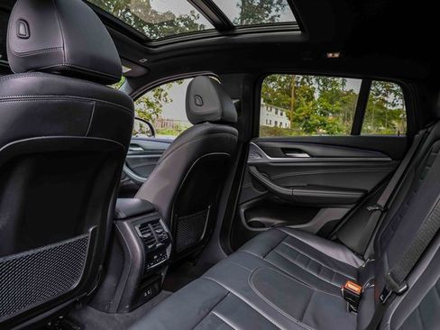 Used 2023 BMW X4 xDrive30i w/ M Sport Package image 23