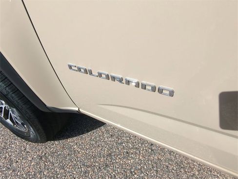 Used 2022 Chevrolet Colorado ZR2 image 30