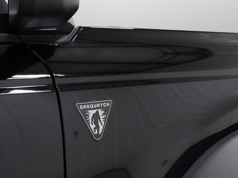 New 2025 Ford Bronco 2-Door w/ Sasquatch Package AWD/4WD image 29