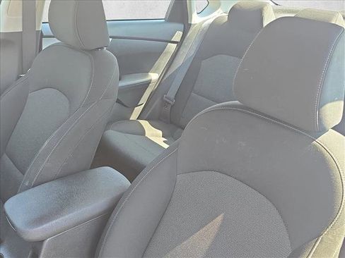 Used 2024 Kia Forte LXS FWD image 16