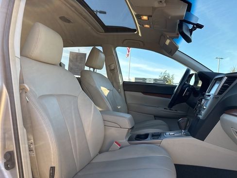 Used 2014 Subaru Outback 3.6R Limited image 5