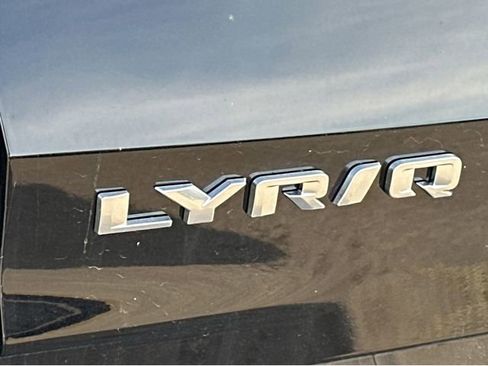 New 2026 Cadillac Lyriq V w/ Exterior Carbon Fiber Package AWD/4WD image 15