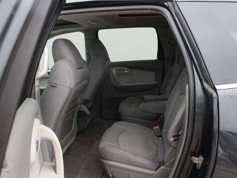 Used 2009 Chevrolet Traverse LT image 7