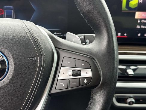 Used 2025 BMW X5 xDrive50e image 19