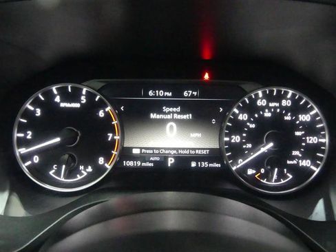 Used 2023 Nissan Rogue S AWD/4WD image 31
